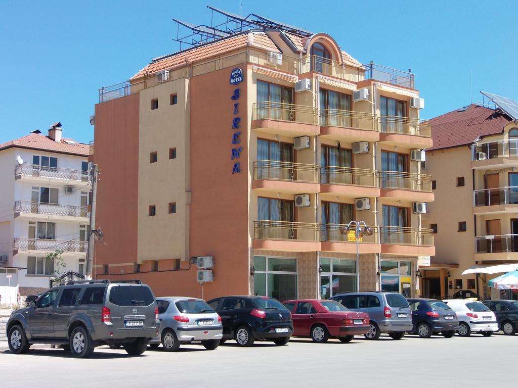 Hotel Sirena Primorsko Luaran gambar