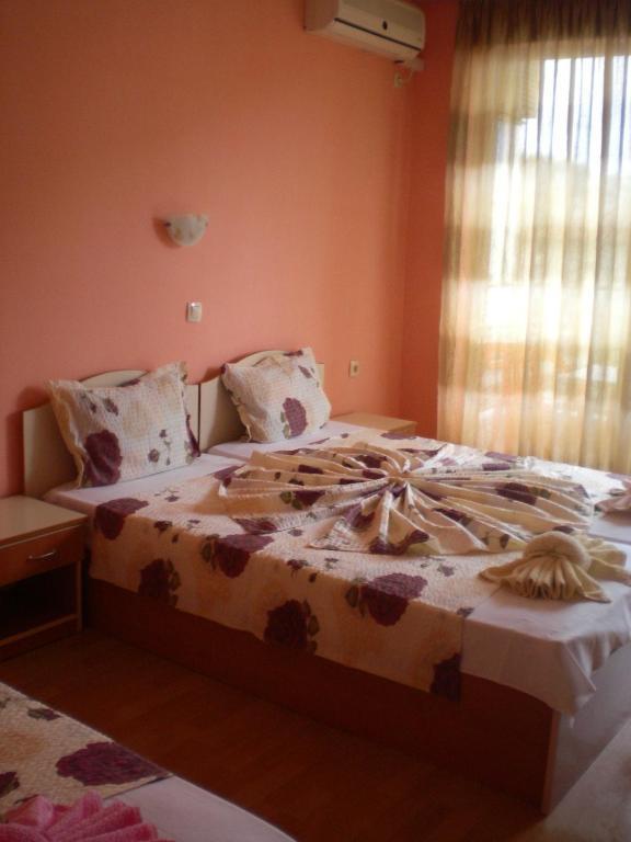 Hotel Sirena Primorsko Bilik gambar
