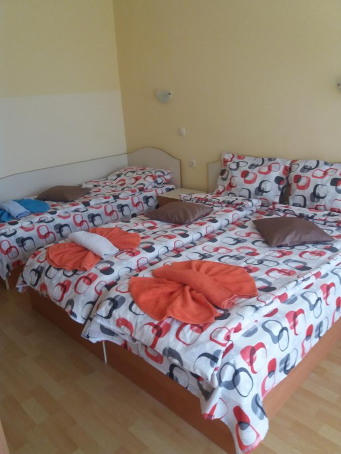Hotel Sirena Primorsko Luaran gambar